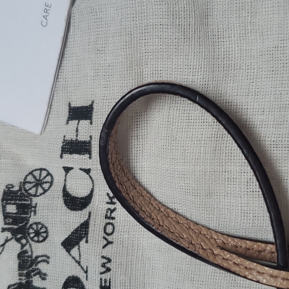 Coach Nude Pink Stud Card Wallet Wristlet - Picture 4 of 7